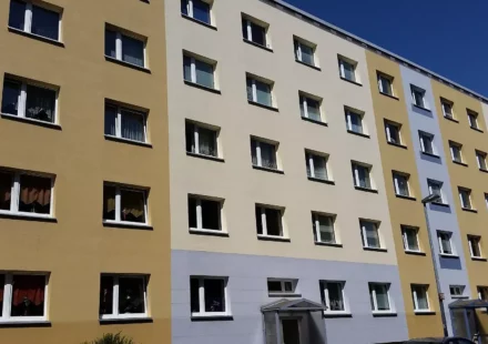Třetina lidí má během léta problém s teplotou ve svém bytě